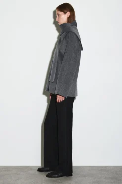 KURZJACKE AUS DOUBLEFACE-WOLLE MIT SCHAL