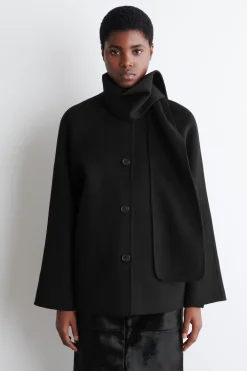 KURZJACKE AUS DOUBLEFACE-WOLLE MIT SCHAL