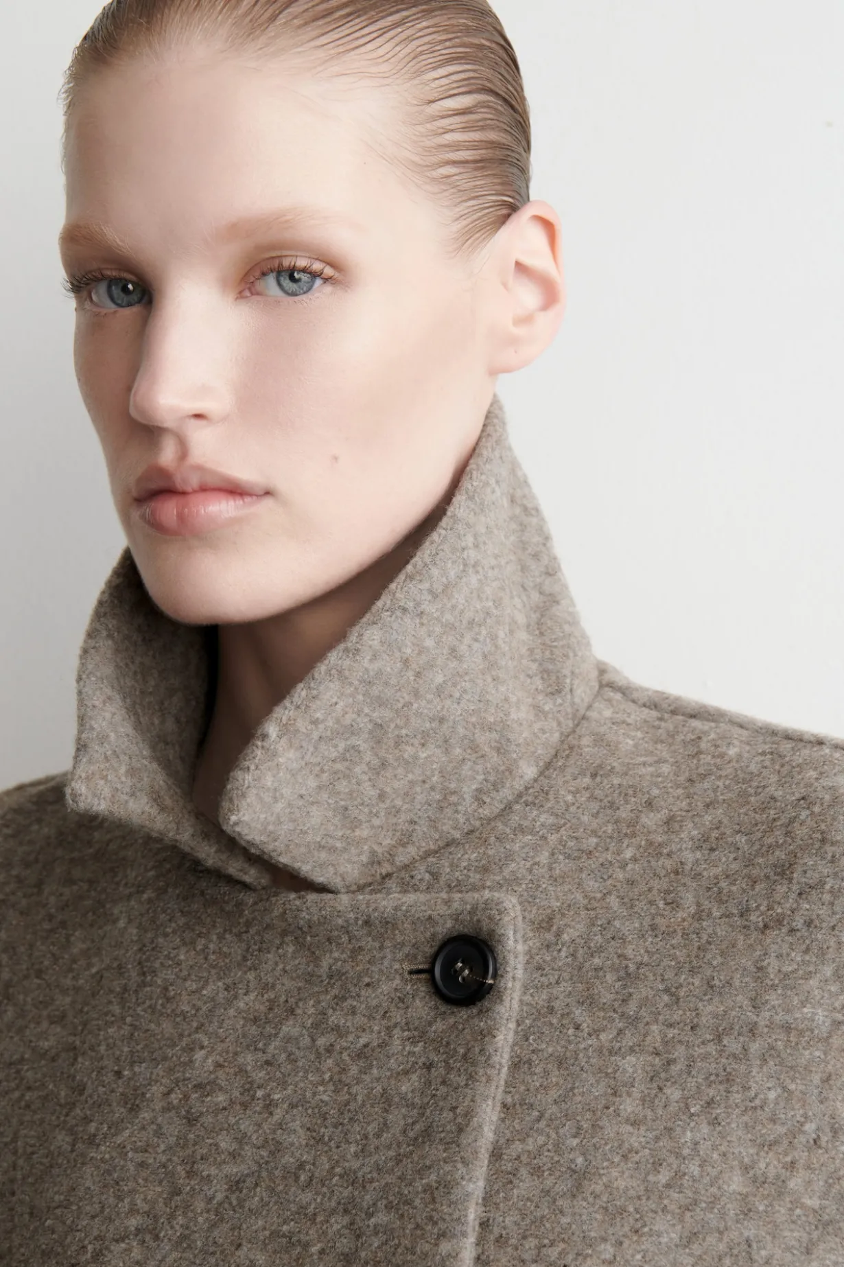 KURZJACKE AUS GEKOCHTEM WOLL-MIX
