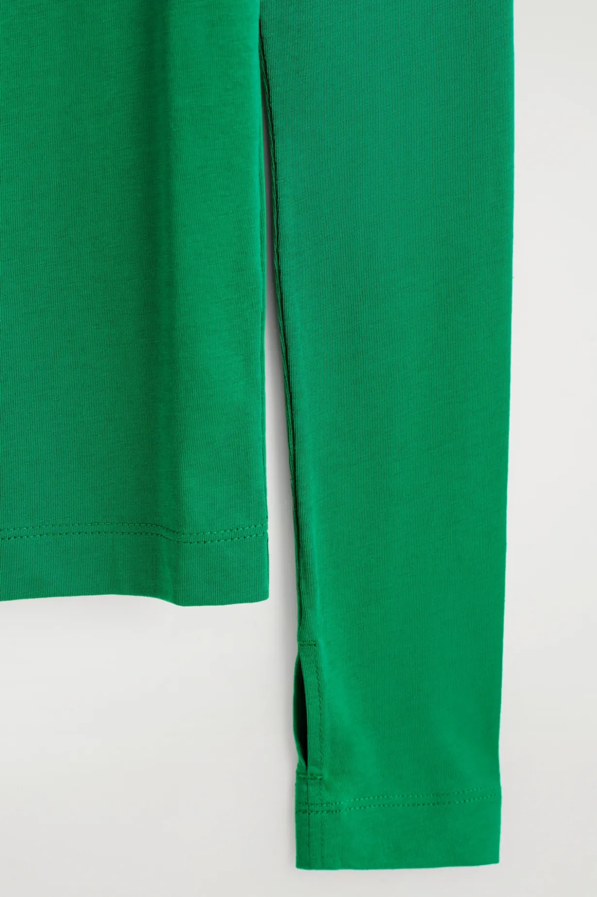 LANGARMSHIRT AUS BAUMWOLLE
