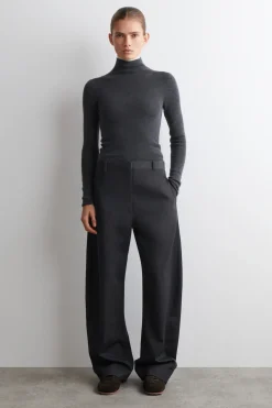 LANGARMSHIRT AUS MERINOWOLLE MIT HOHEM KRAGEN