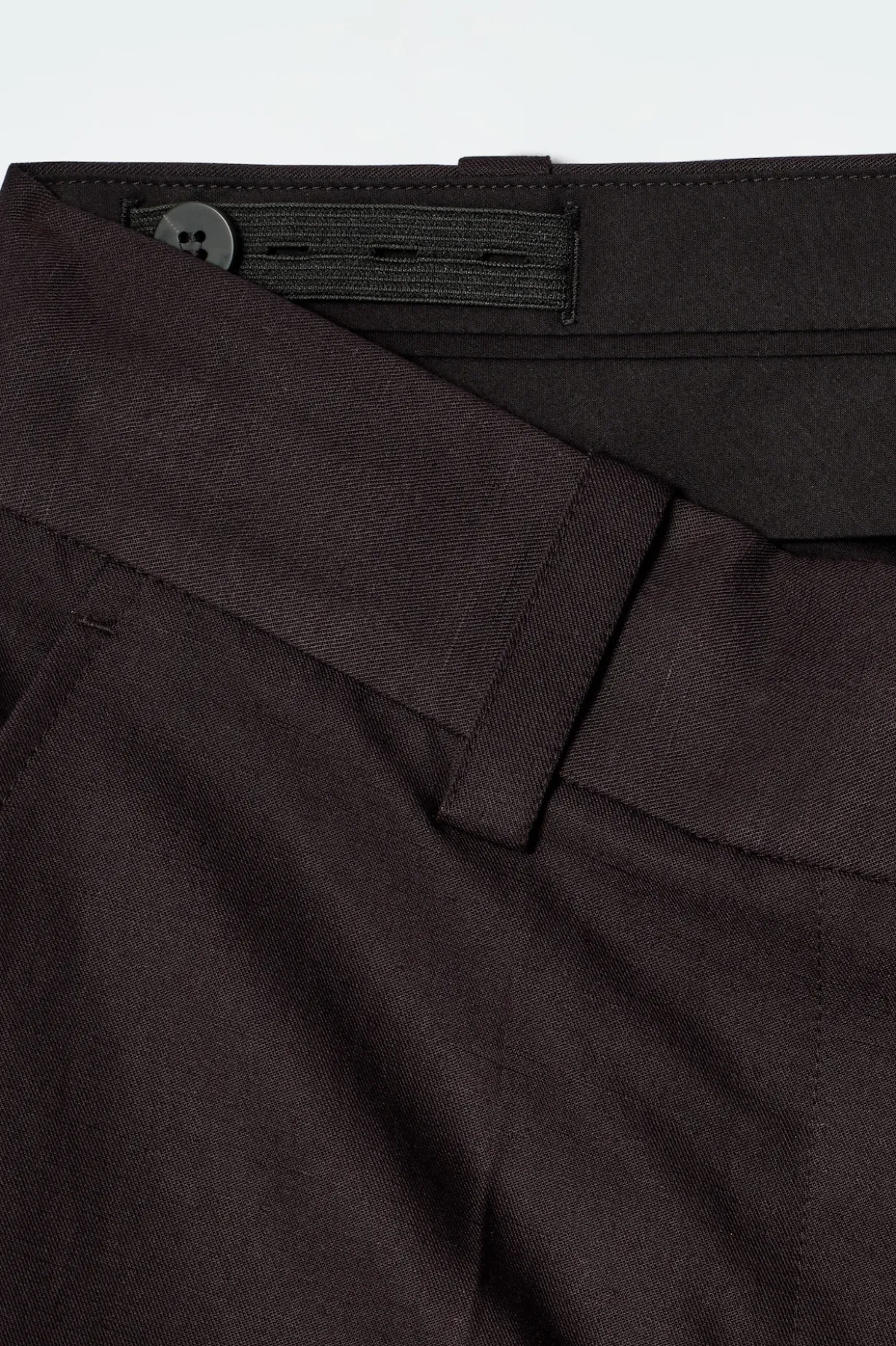 LANGE ELEGANTE SHORTS AUS LEINEN-MIX