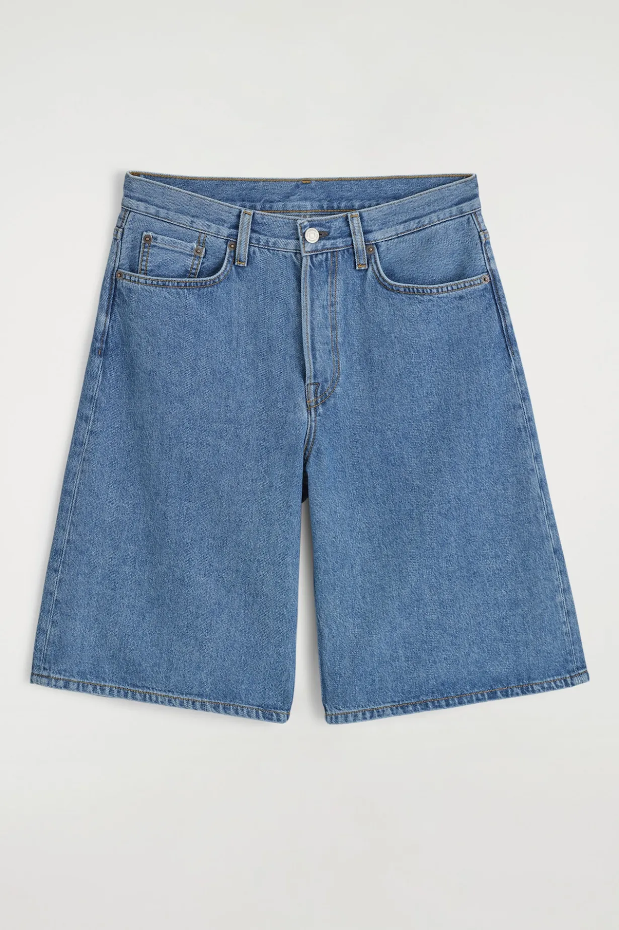 LANGE JEANSSHORTS