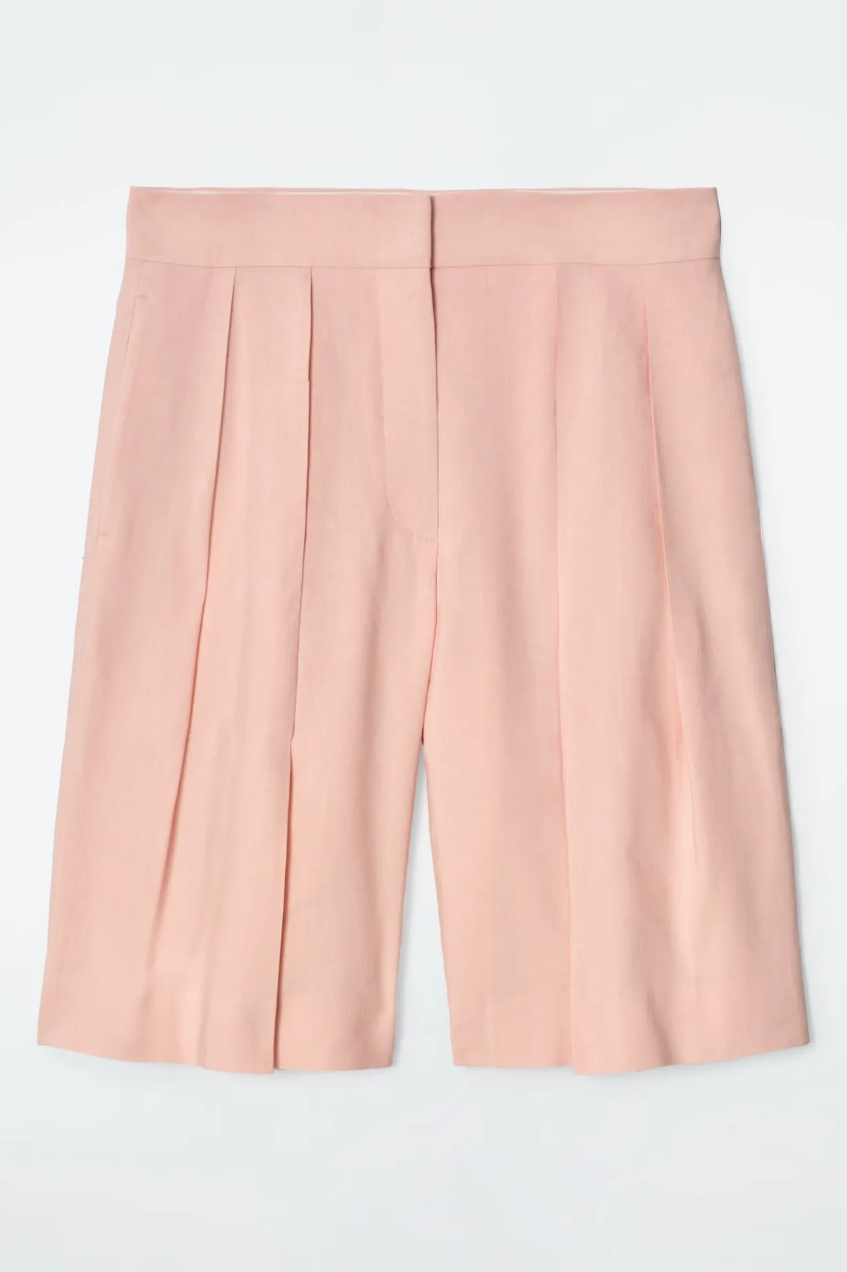 LANGE SHORTS AUS LEINEN MIT FALTEN