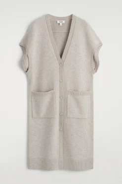 LANGE STRICKJACKE AUS WOLLE