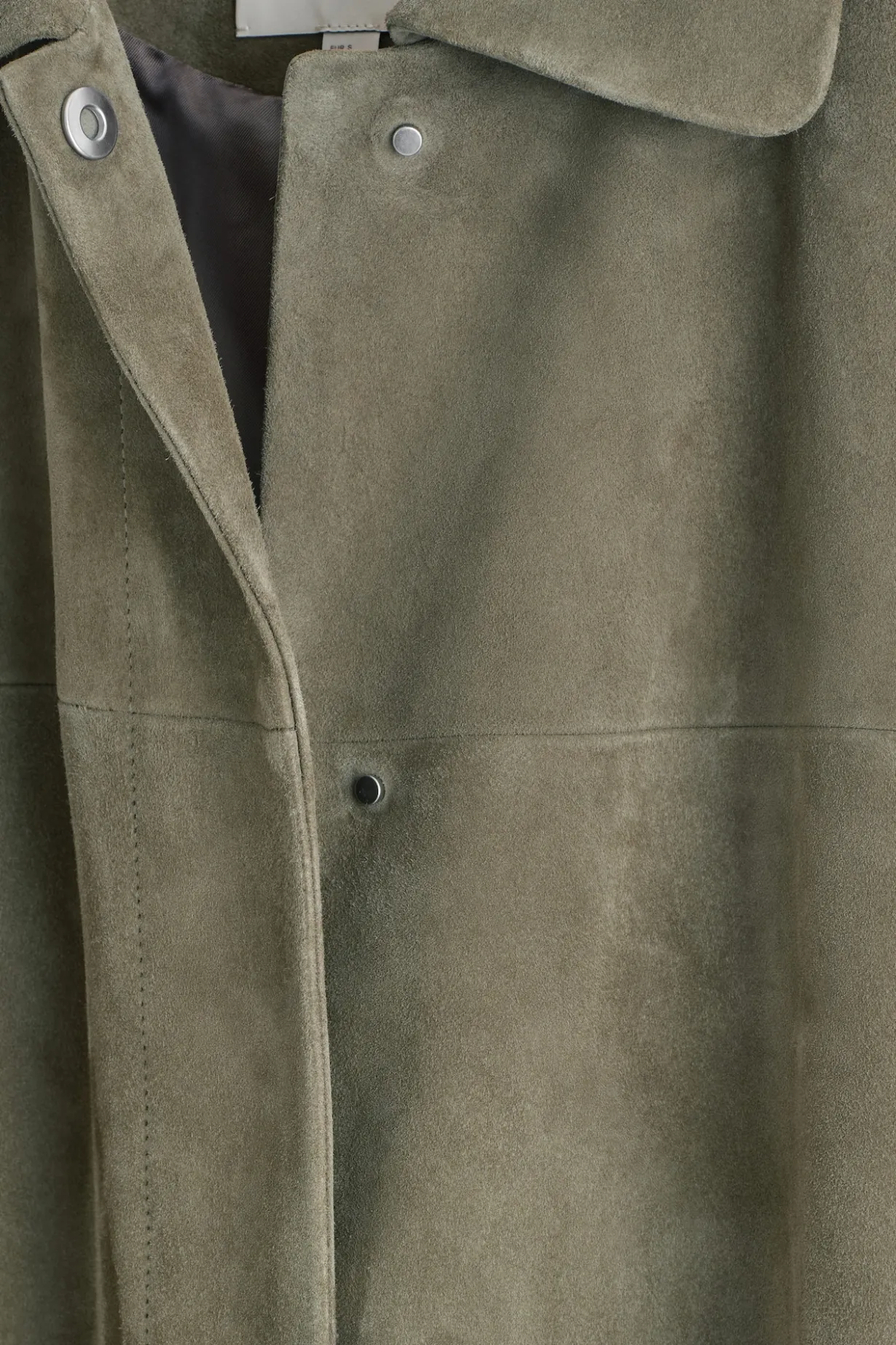 LANGER MANTEL AUS VELOURSLEDER MIT KRAGEN
