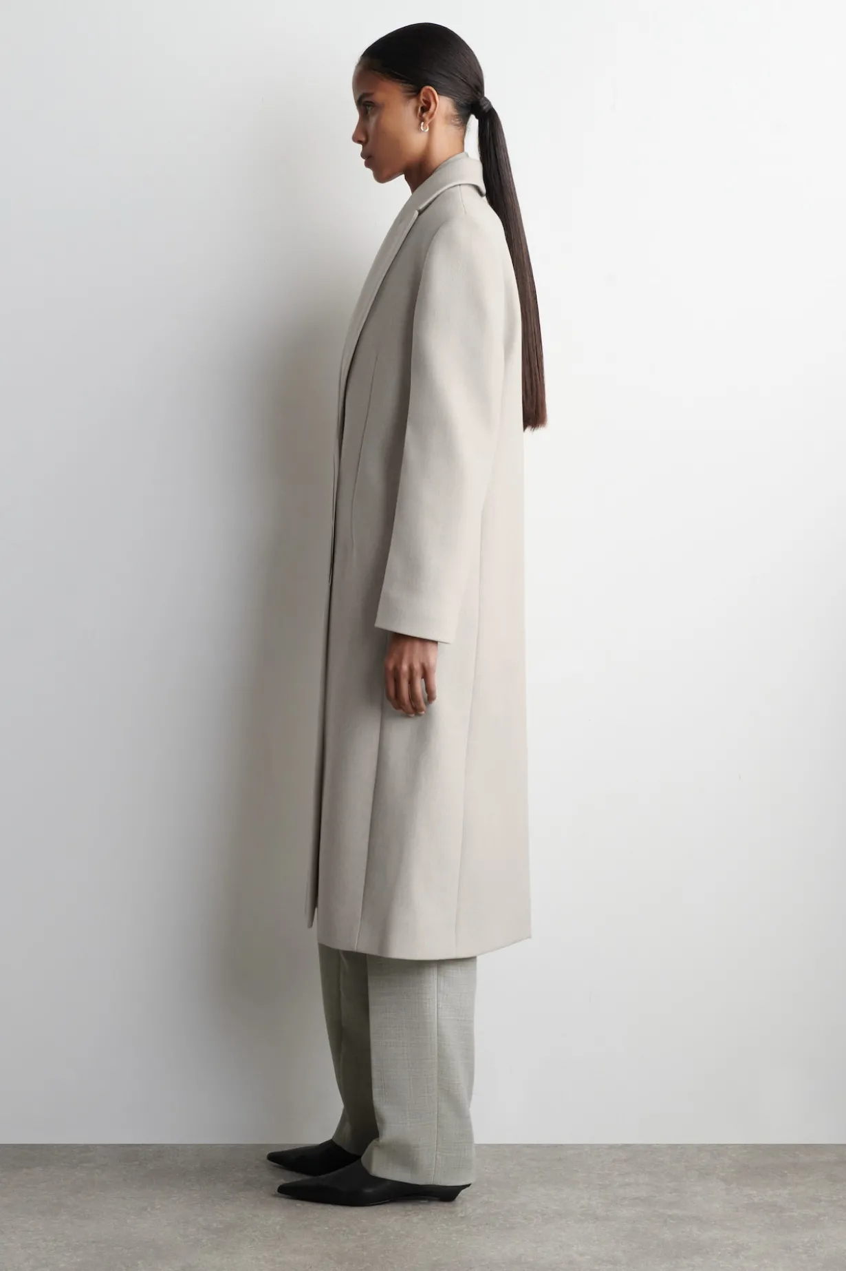 LANGER MANTEL AUS WOLL-TWILL