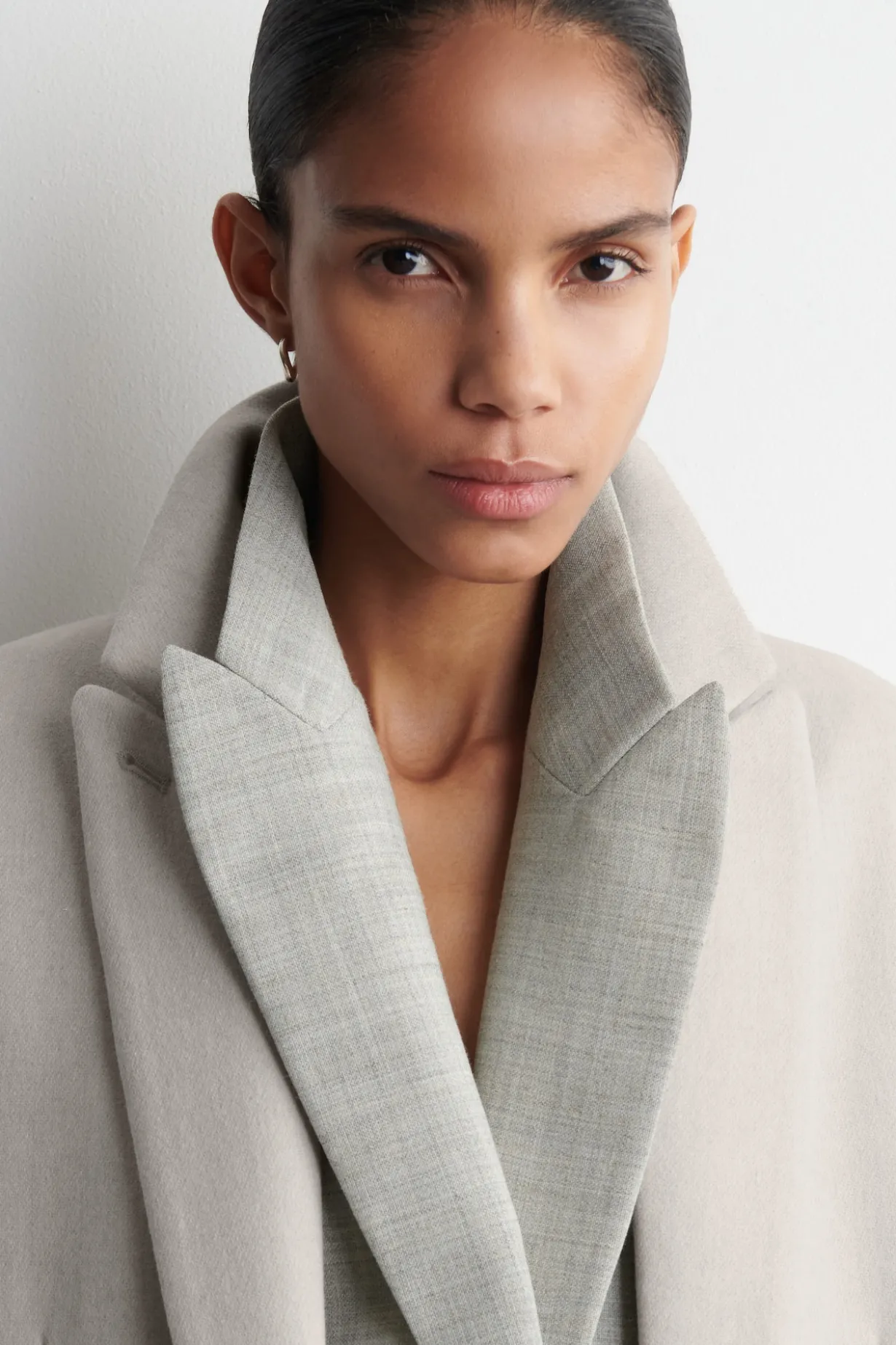 LANGER MANTEL AUS WOLL-TWILL