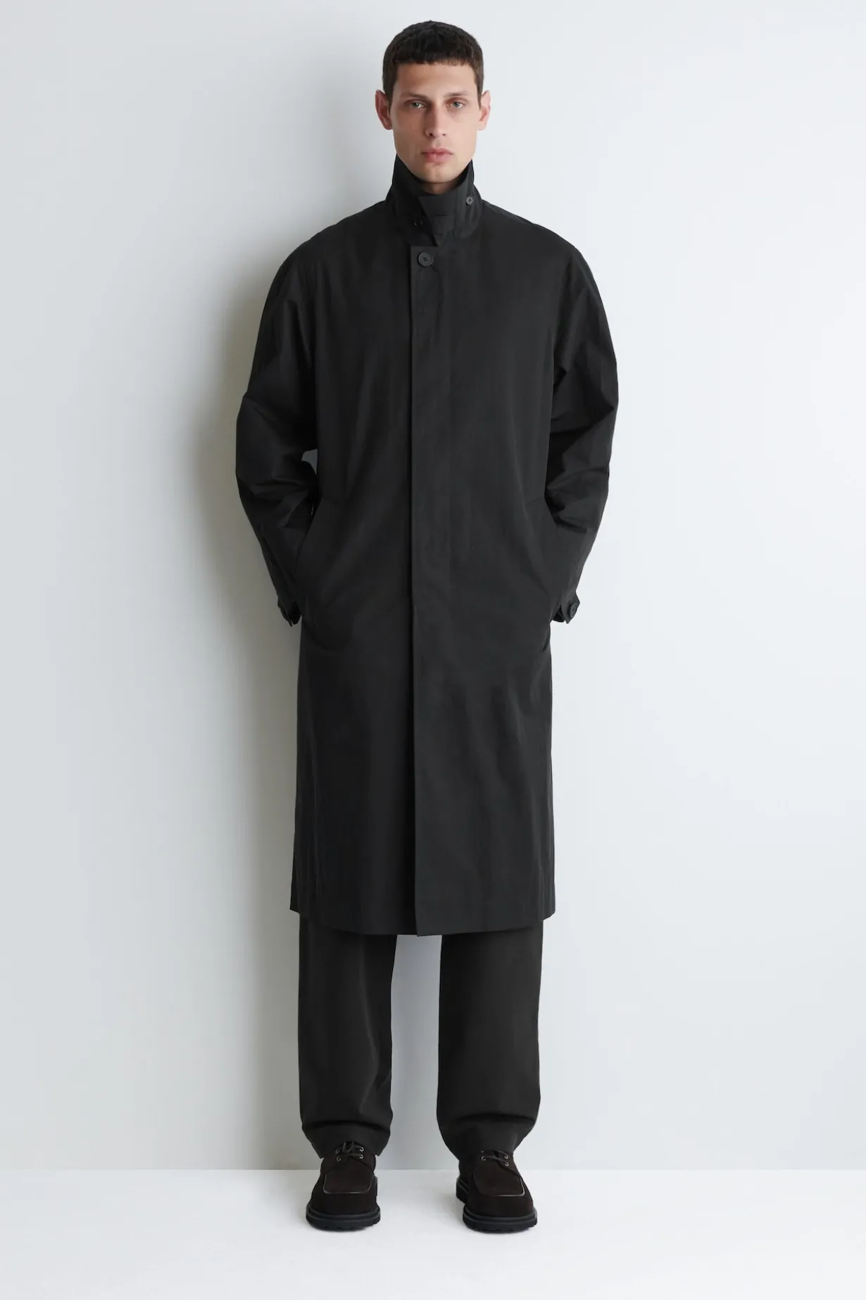 LANGER TRENCHCOAT AUS BAUMWOLLE