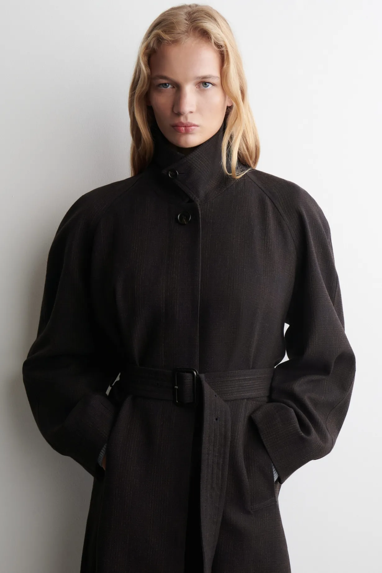 LANGER TRENCHCOAT AUS WOLL-MIX