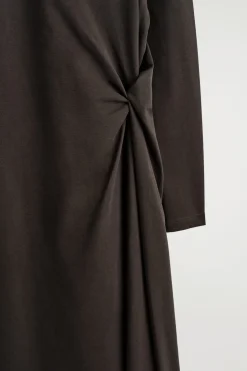 LANGÄRMLIGES KLEID MIT TWIST-DETAIL