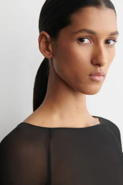 LANGÄRMLIGES SEIDENOBERTEIL