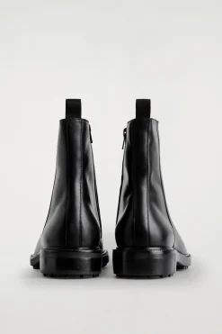 LEDERSTIEFEL MIT DICKER SOHLE