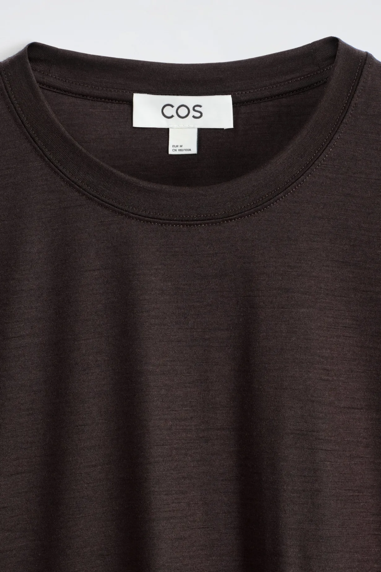 LEICHTES T-SHIRT AUS WOLLE