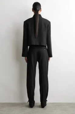LEINENHOSE MIT GERADEM BEIN
