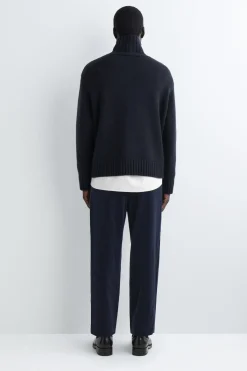 LOCKERE CORDHOSE MIT GERADEM BEIN UND FALTEN