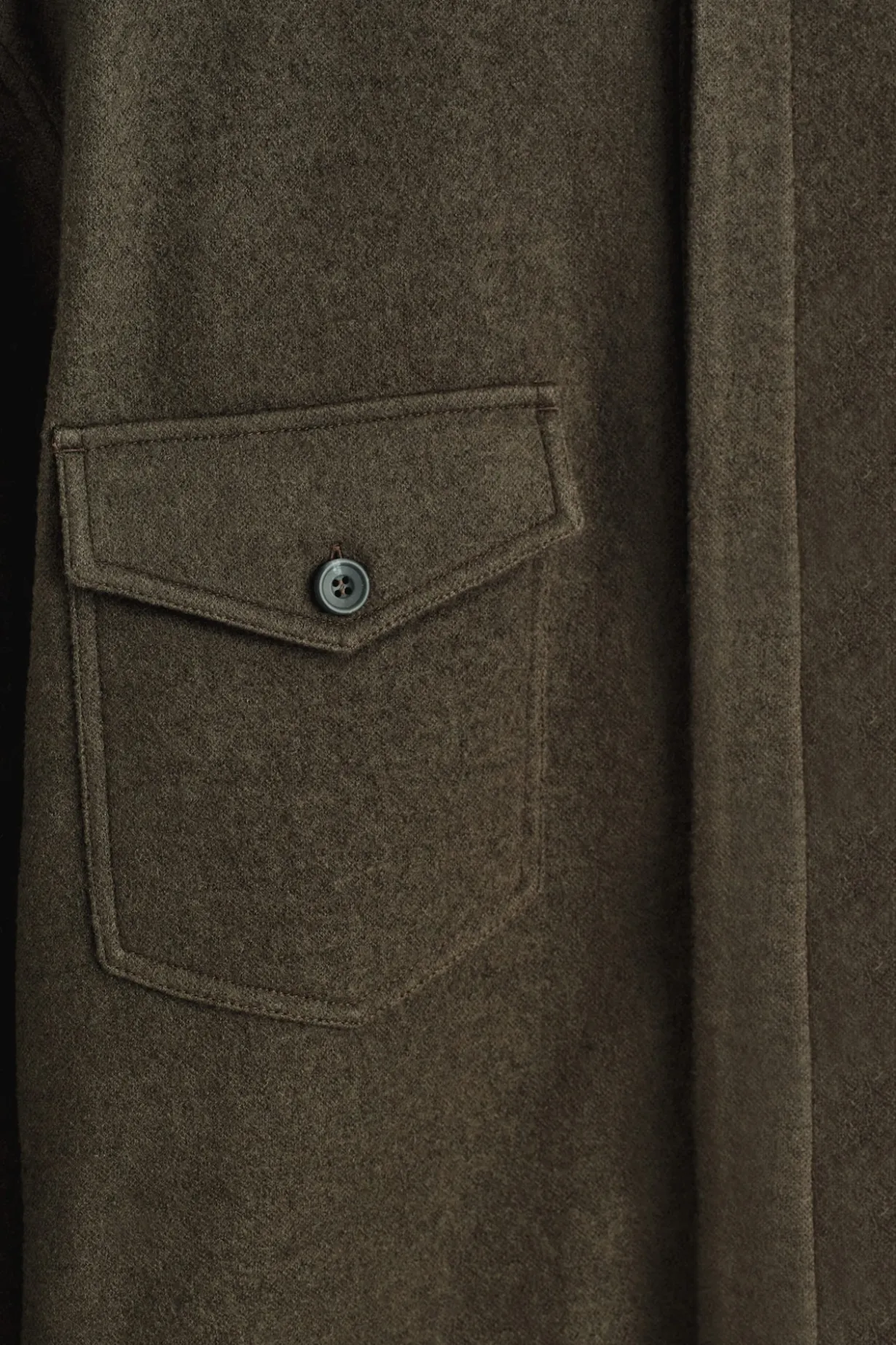 LOCKERE HEMDJACKE AUS GEKOCHTER WOLLE