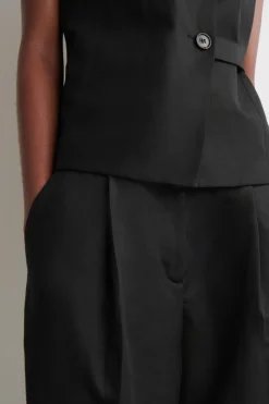 LOCKERE HOSE AUS LEINEN-MIX MIT WEITEM BEIN
