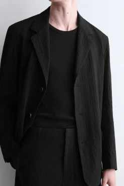 LOCKERE HOSE AUS SEERSUCKER MIT GERADEM BEIN
