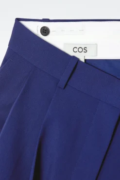 LOCKERE HOSE AUS TWILL MIT WEITEM BEIN