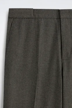 LOCKERE HOSE MIT WEITEM BEIN UND FISCHGRÄTMUSTER