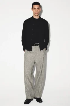 LOCKERE LEINENHOSE MIT GERADEM BEIN