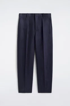 LOCKERE LEINENHOSE MIT SCHMAL ZULAUFENDEM BEIN
