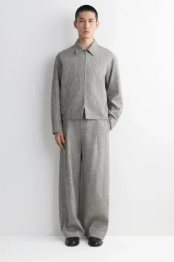 LOCKERE LEINENHOSE MIT WEITEM BEIN