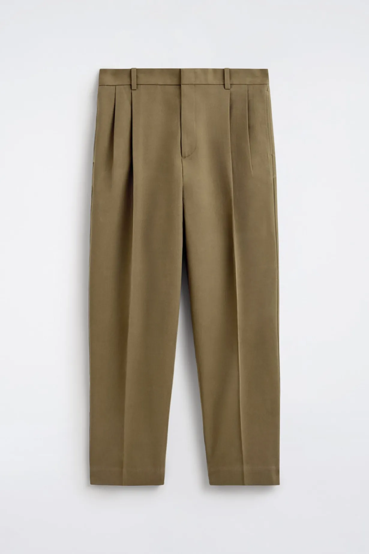 LOCKERE, SCHMAL ZULAUFENDE HOSE MIT FALTEN