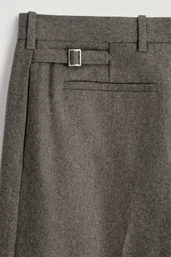 LOCKERE WOLLHOSE MIT GERADEM BEIN