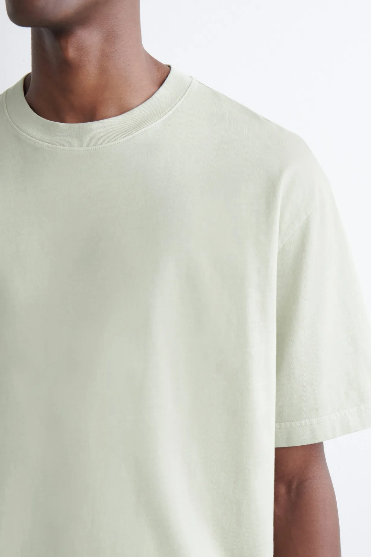 LOCKERES LEICHTES BAUMWOLL-T-SHIRT
