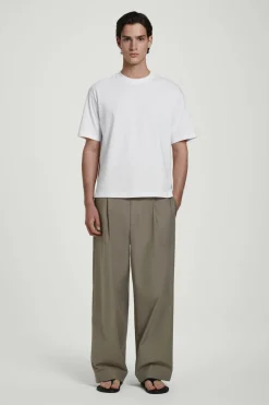 LOCKERES LEICHTES BAUMWOLL-T-SHIRT