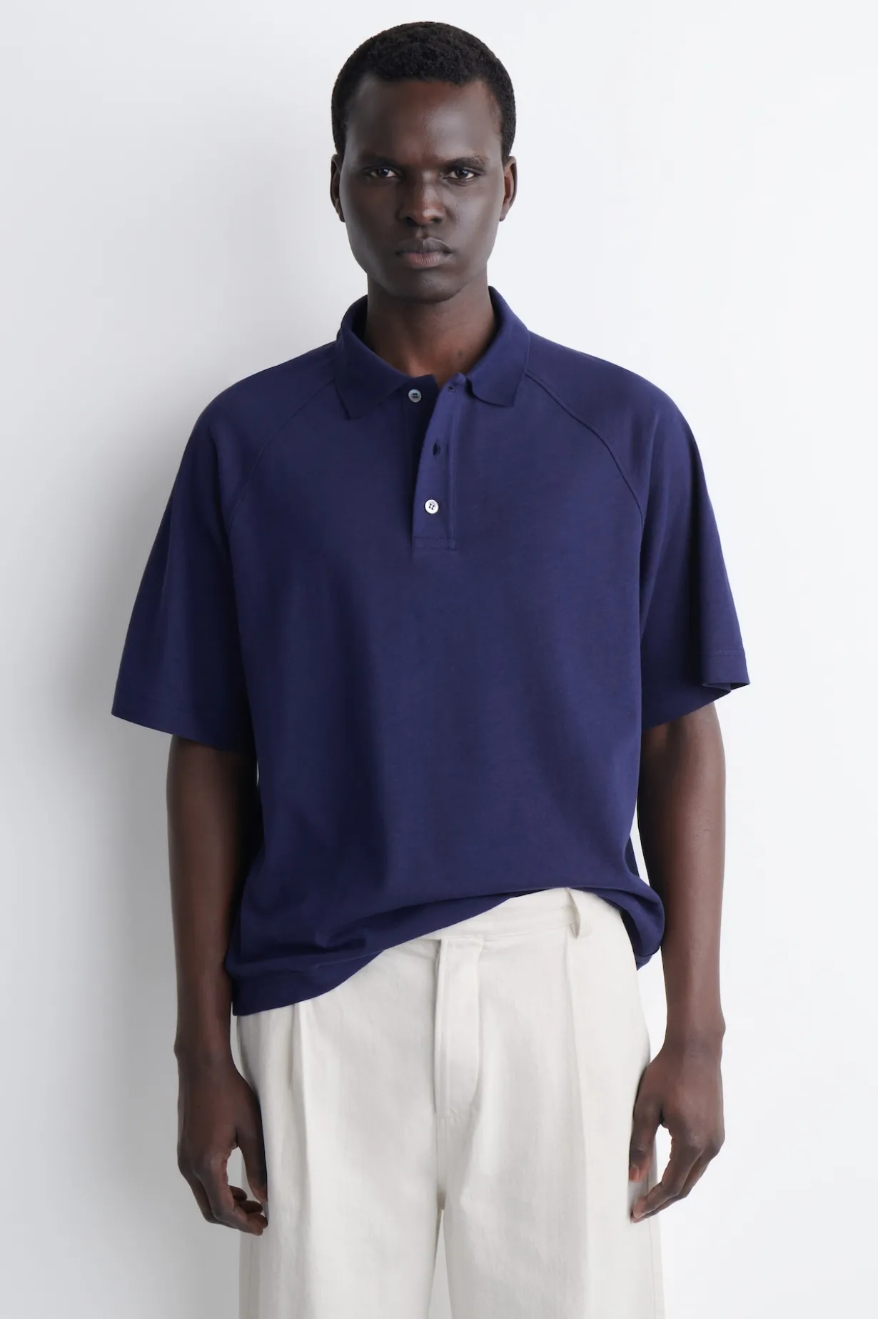 LOCKERES POLOSHIRT AUS BAUMWOLL-LEINEN-MIX