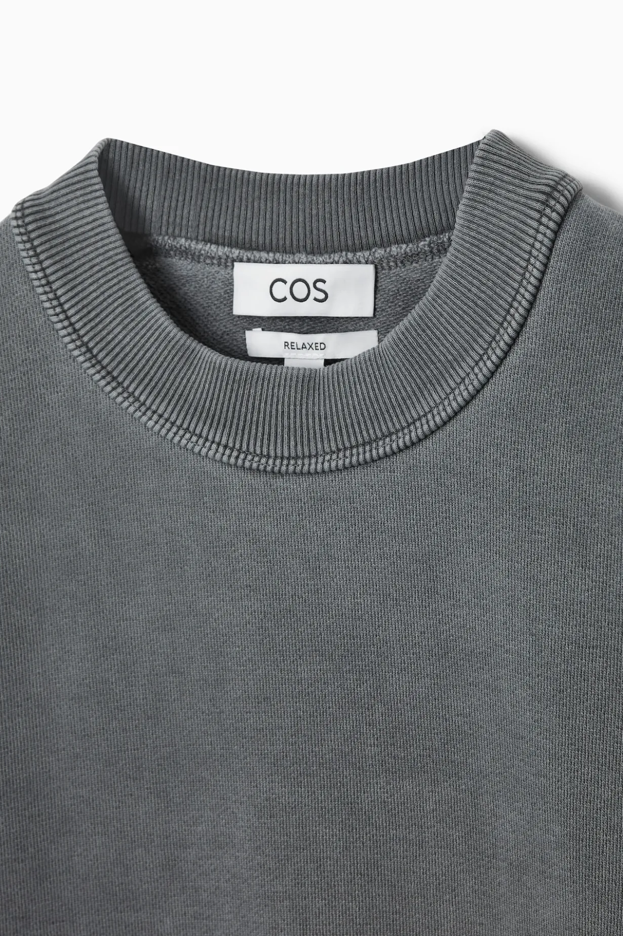 LOCKERES SWEATSHIRT AUS VORGEWASCHENER BAUMWOLLE