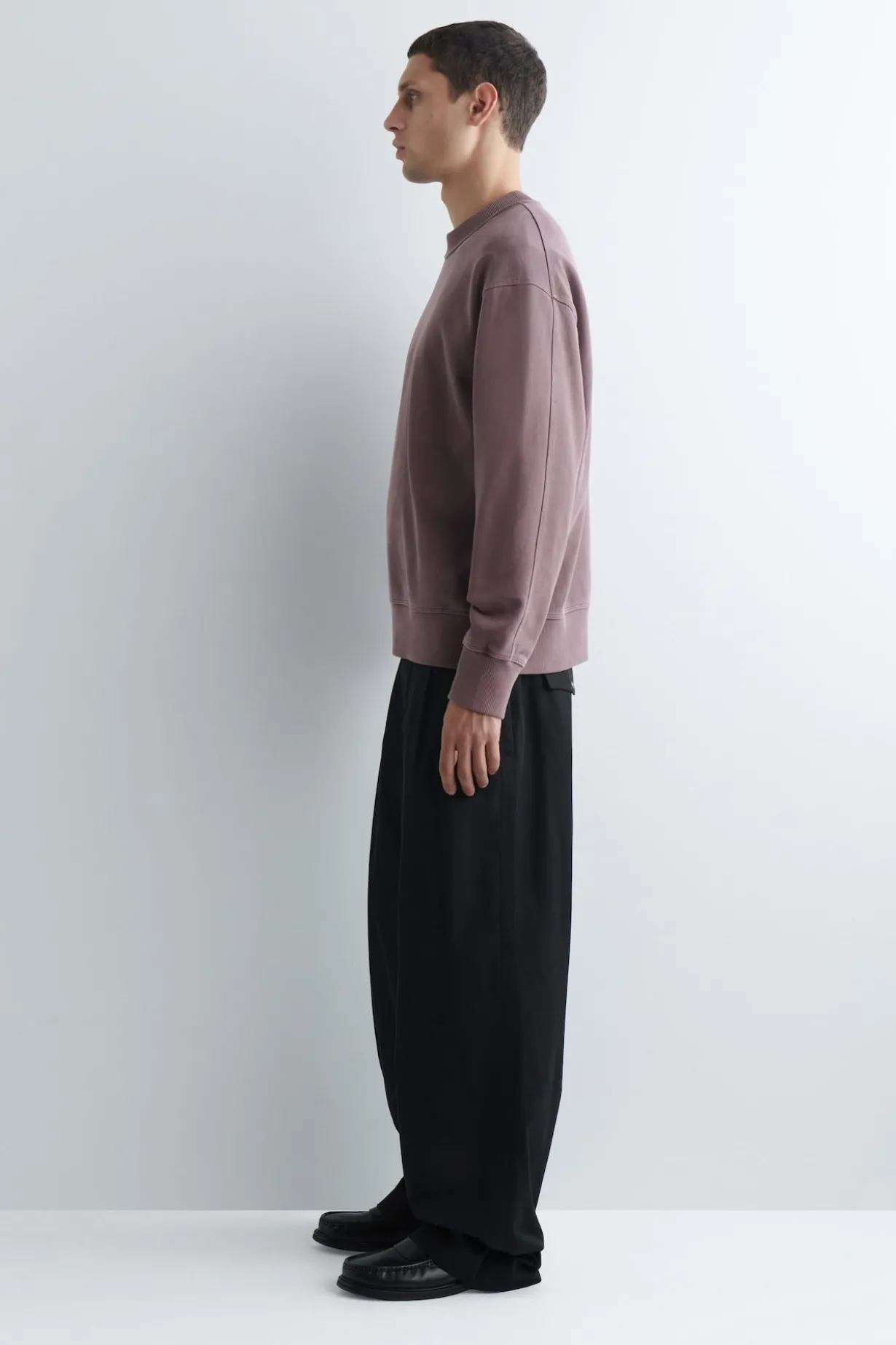 LOCKERES SWEATSHIRT AUS VORGEWASCHENER BAUMWOLLE