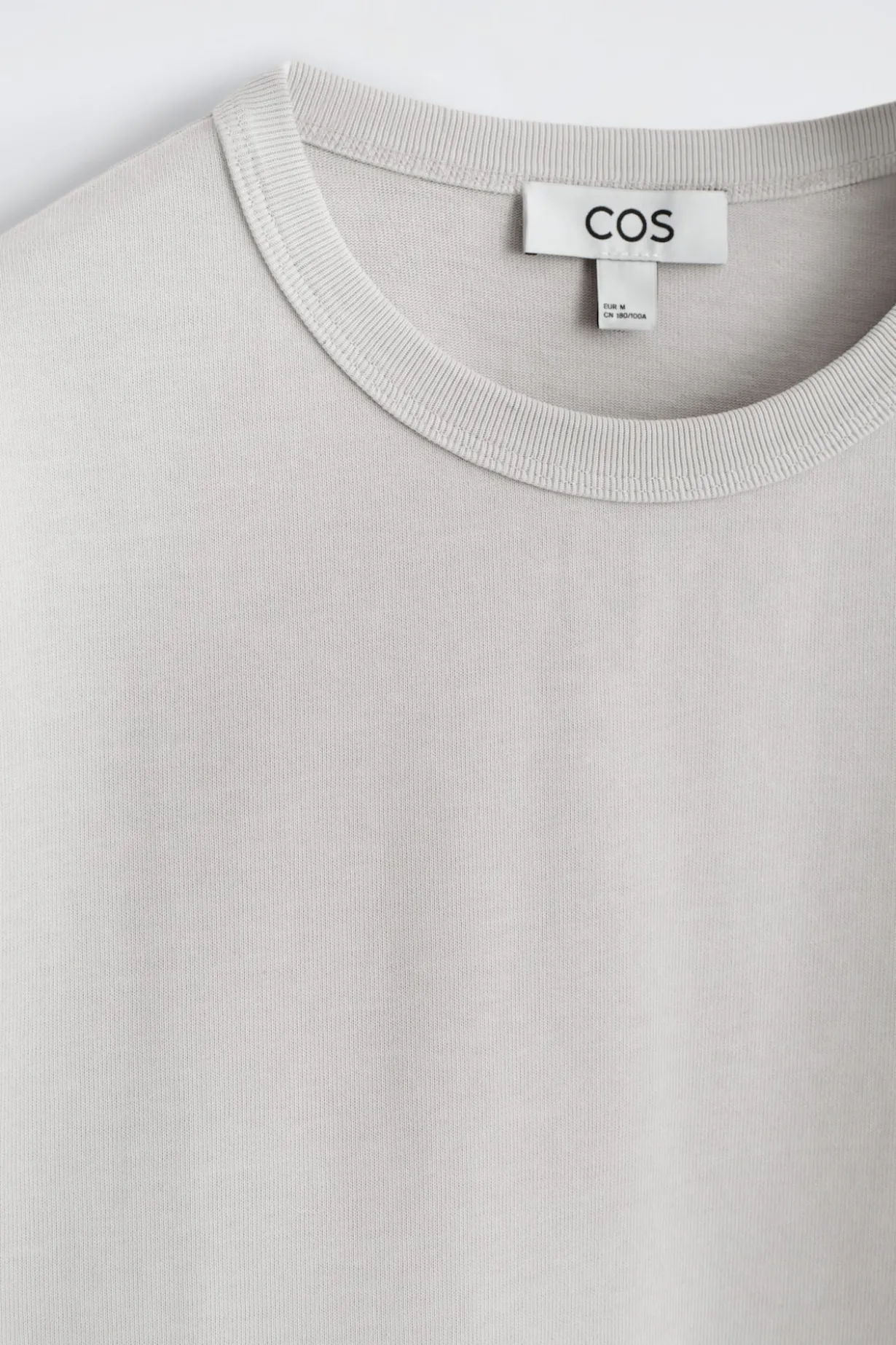 LOCKERES T-SHIRT AUS VORGEWASCHENER BAUMWOLLE