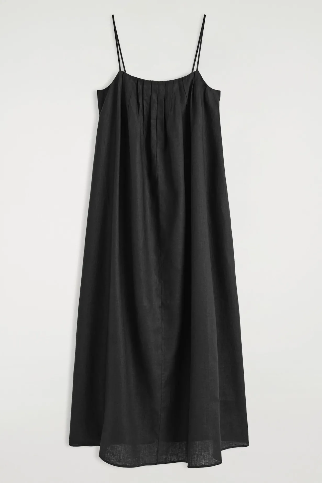 MAXIKLEID AUS LEINEN MIT FALTEN