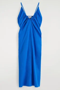 MAXIKLEID MIT RAFFUNGEN UND V-AUSSCHNITT