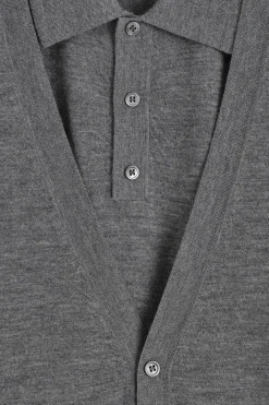 MEHRLAGIGE STRICKJACKE AUS FEINEM KASCHMIR