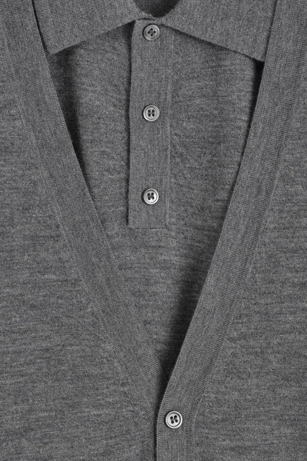 MEHRLAGIGE STRICKJACKE AUS FEINEM KASCHMIR
