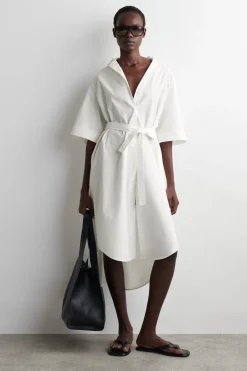 MIDI-HEMDKLEID MIT KURZEN ÄRMELN UND GÜRTEL