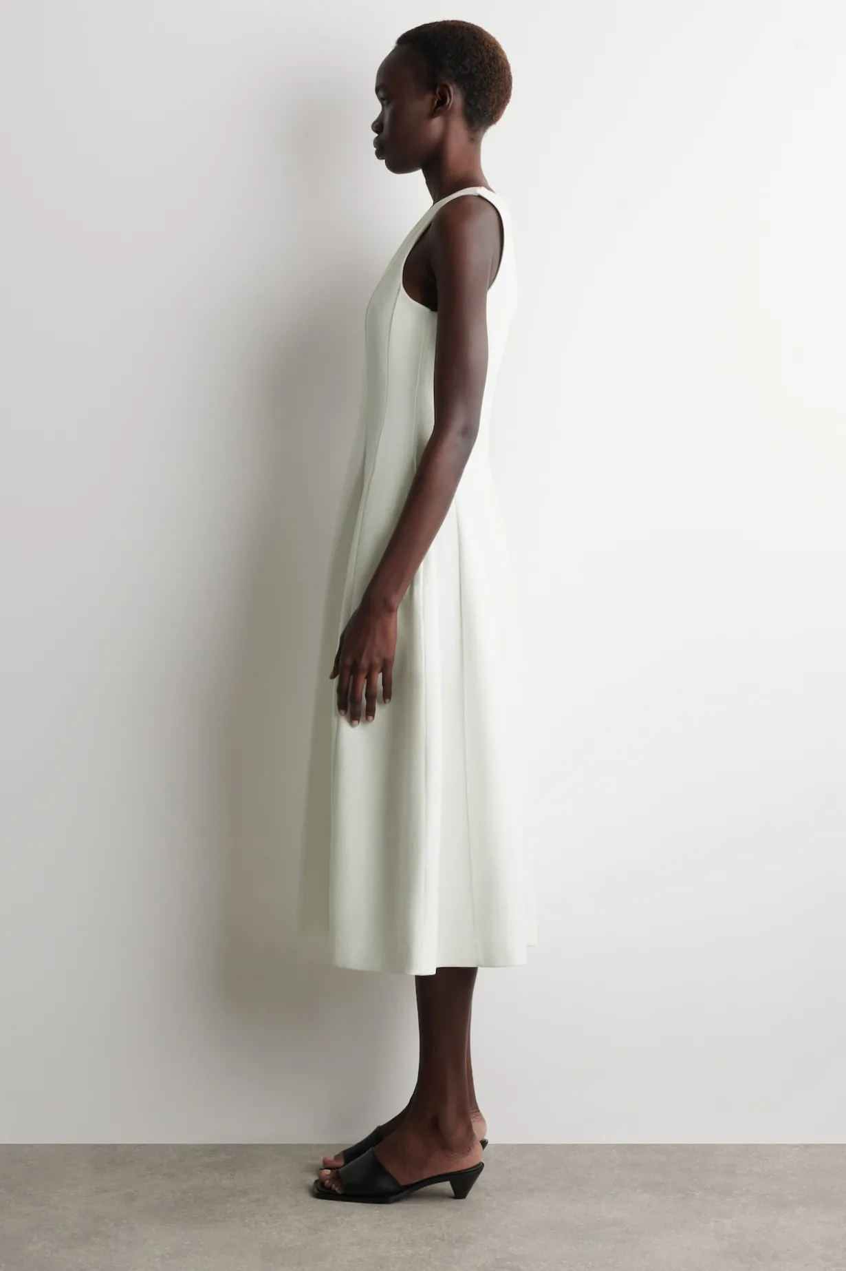 MIDIKLEID AUS BAUMWOLLE