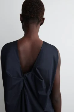 MIDIKLEID AUS BAUMWOLLE MIT TWIST-DETAIL HINTEN