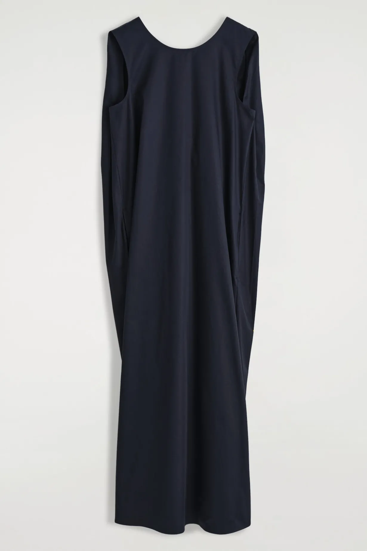 MIDIKLEID AUS BAUMWOLLE MIT TWIST-DETAIL HINTEN
