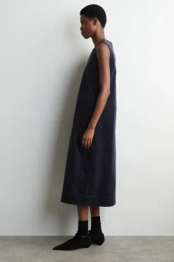 MIDIKLEID AUS CORD IN A-LINIE