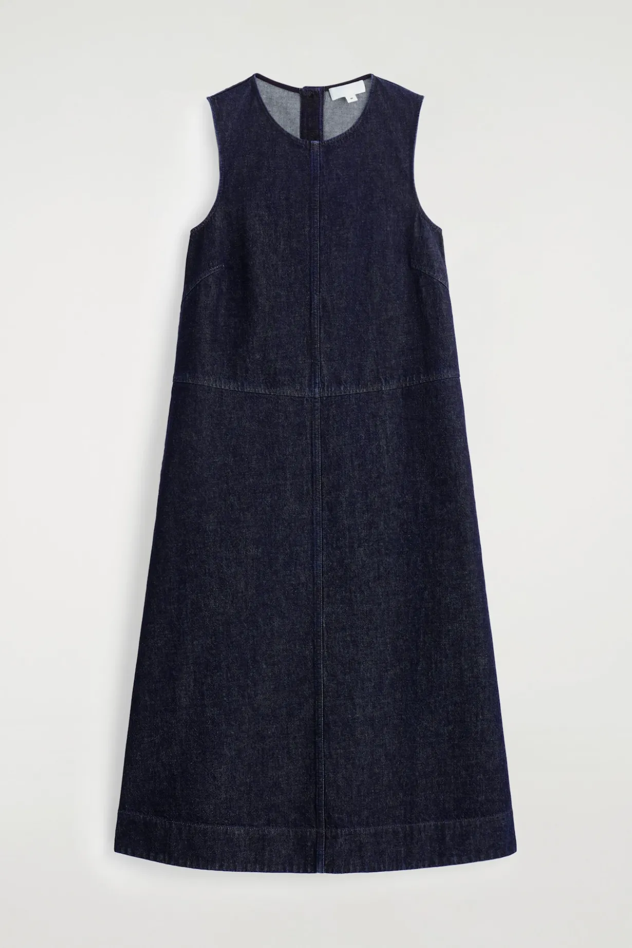 MIDIKLEID AUS DENIM IN A-LINIE