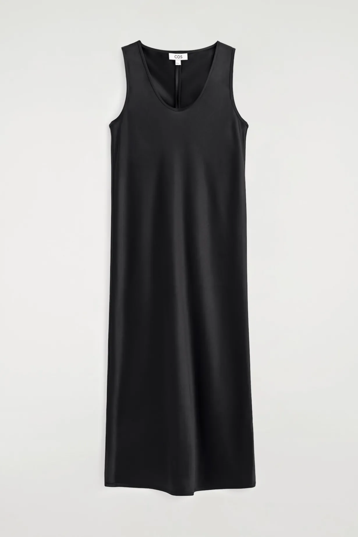 MIDIKLEID AUS SATIN MIT TIEFEM AUSSCHNITT