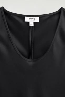 MIDIKLEID AUS SATIN MIT TIEFEM AUSSCHNITT