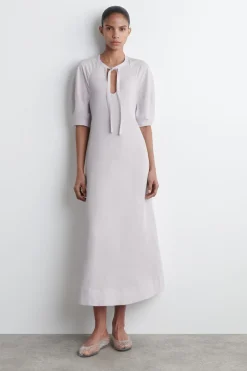 MIDIKLEID MIT BINDEDETAIL