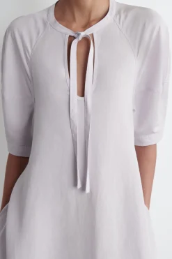 MIDIKLEID MIT BINDEDETAIL